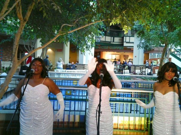 DreamgirlsTourd2008MemphisRadioStation